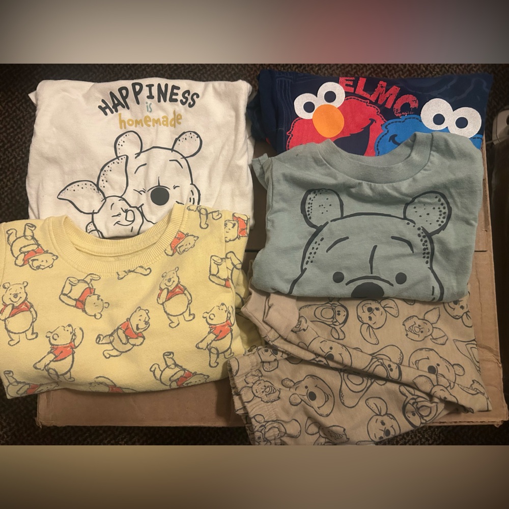 Winnie the Pooh & Sesame Street Unisex 3T Bundle